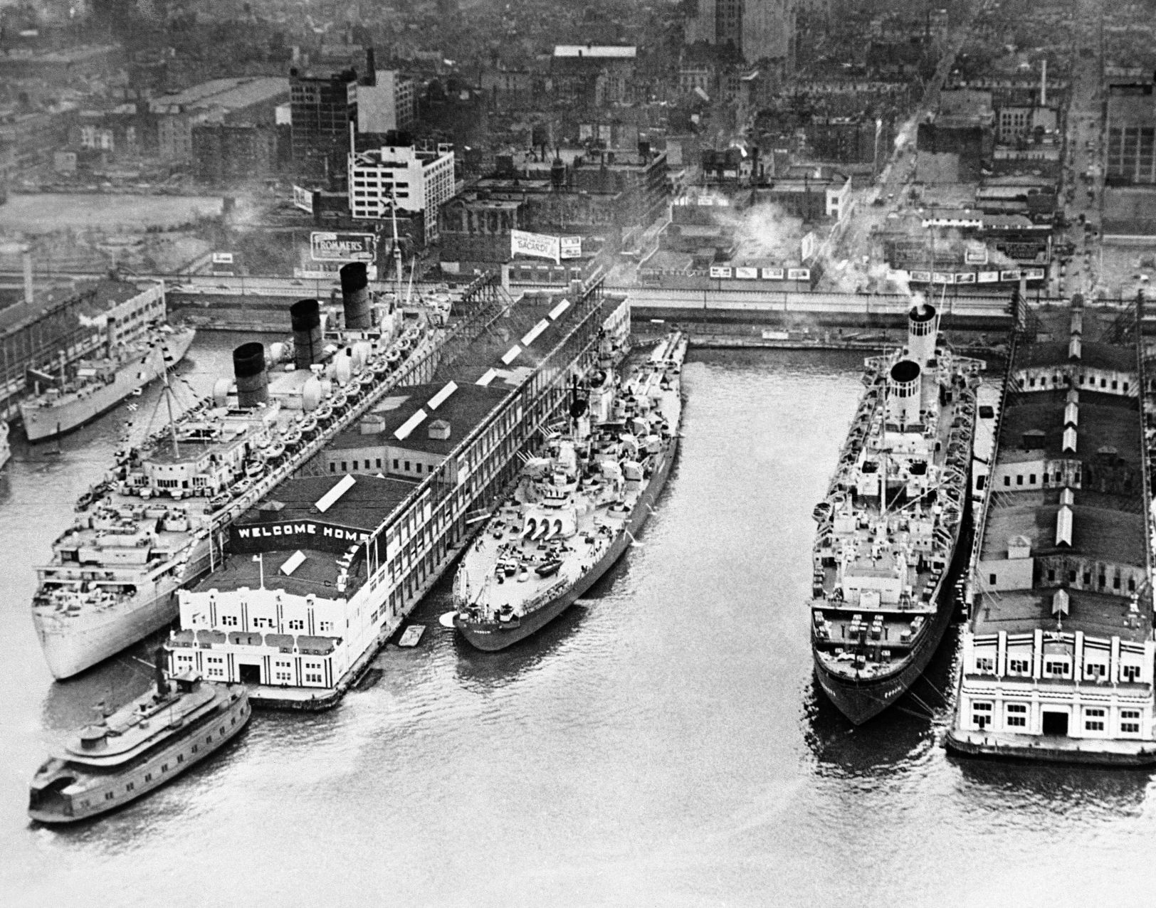 1945: Queen Mary